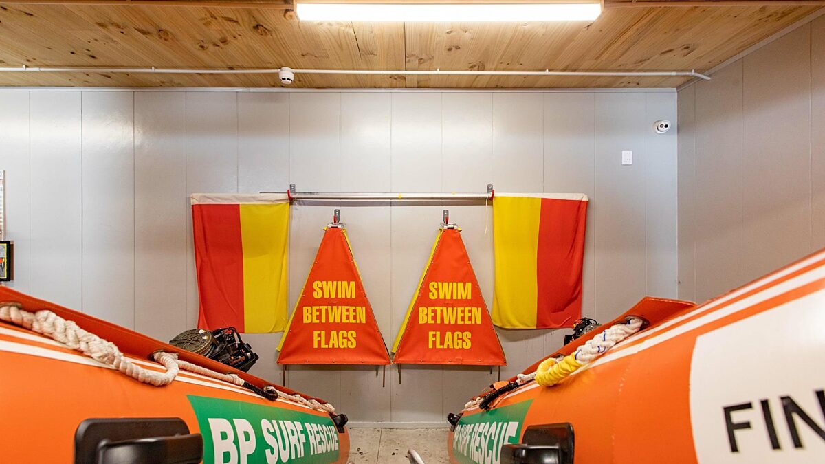 Axon™ Panel Grooved