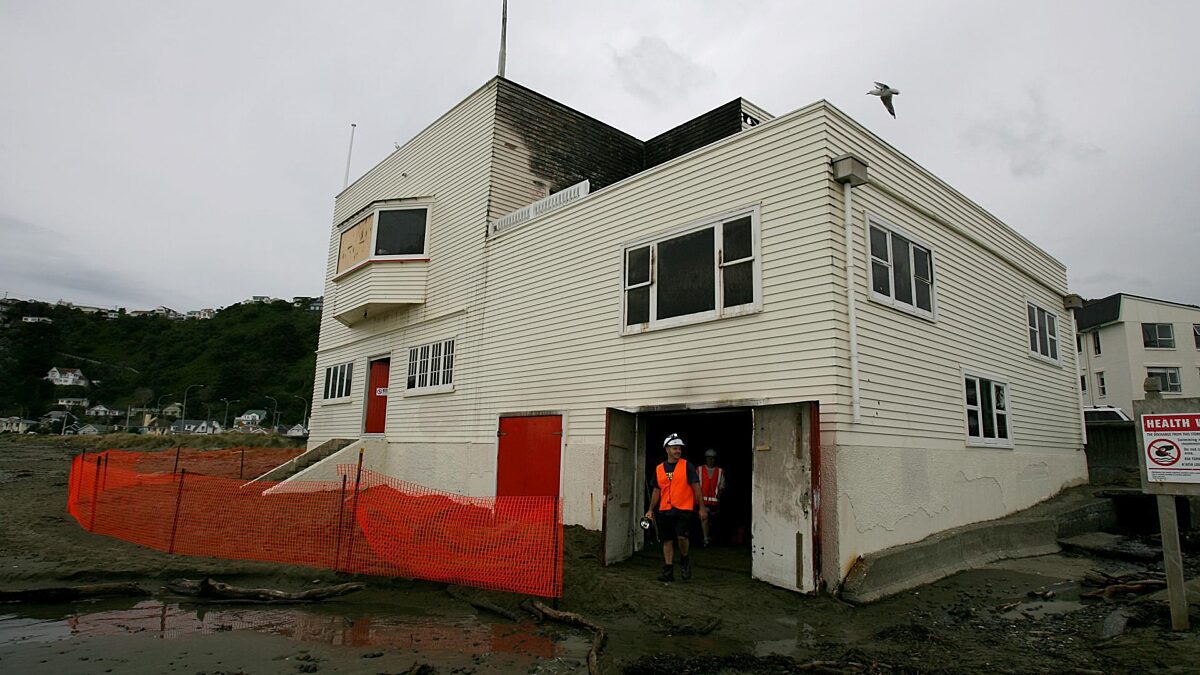 Linea™ Weatherboard case study - surf club fire