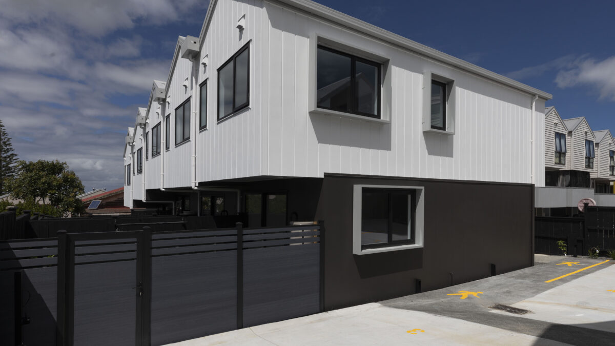 Axon™ Panel Brushed Concrete_Oblique™ Weatherboard